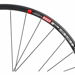 Bc Basic Urban Shutter Precision/XT Disc Center Lock 28" Laufradsatz 14 Bc Basic Urban Shutter Precision/XT Disc Center Lock 28" Laufradsatz -Crankbrothers Verkäufe 192826