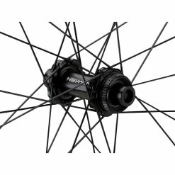 Newmen Evolution SL X.R.25 FADE Disc Center Lock 28" Laufradsatz 10 Newmen Evolution SL X.R.25 FADE Disc Center Lock 28" Laufradsatz -Crankbrothers Verkäufe 387562