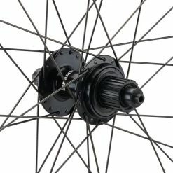 Bc Basic Urban Deore Disc Center Lock DT Swiss 533D 28" Laufrad 41 Bc Basic Urban Deore Disc Center Lock DT Swiss 533D 28" Laufrad -Crankbrothers Verkäufe 397339
