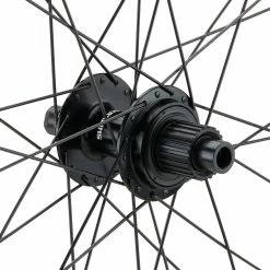 Bc Basic Urban Deore Disc Center Lock DT Swiss 533D 28" Laufrad 44 Bc Basic Urban Deore Disc Center Lock DT Swiss 533D 28" Laufrad -Crankbrothers Verkäufe 397342