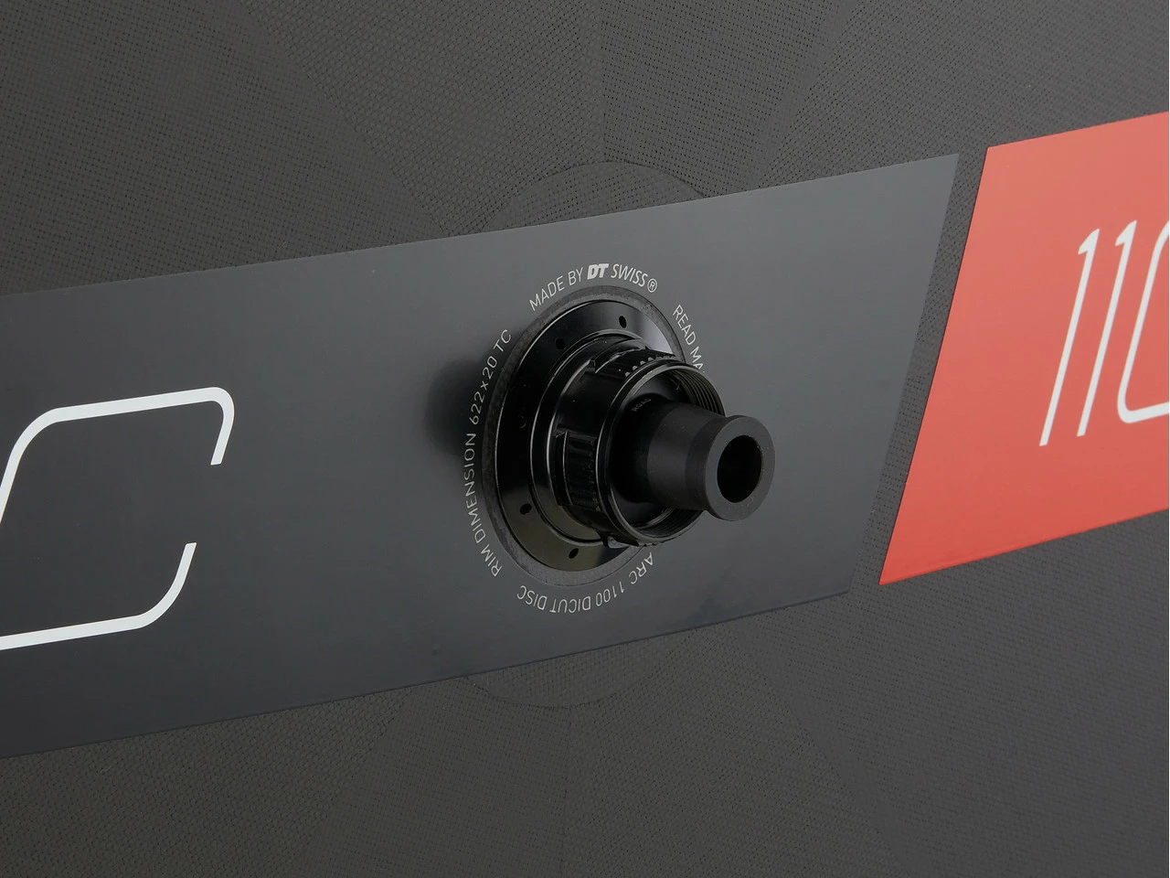 Dt-swiss ARC 1100 DICUT 50/Scheibe Carbon Disc Center Lock 28" Laufradsatz 10 Dt-swiss ARC 1100 DICUT 50/Scheibe Carbon Disc Center Lock 28" Laufradsatz – Bild 8