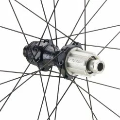 Campagnolo® Levante Carbon Disc Center Lock 28" Laufradsatz -Crankbrothers Verkäufe 474470
