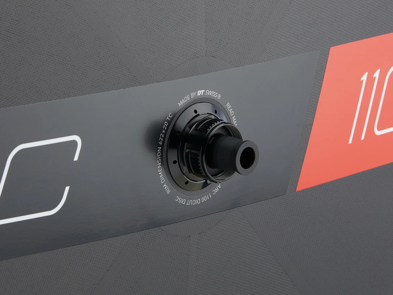 Dt-swiss ARC 1400 DICUT 62/Scheibe Carbon Disc Center Lock 28" Laufradsatz 8 Dt-swiss ARC 1400 DICUT 62/Scheibe Carbon Disc Center Lock 28" Laufradsatz – Bild 6